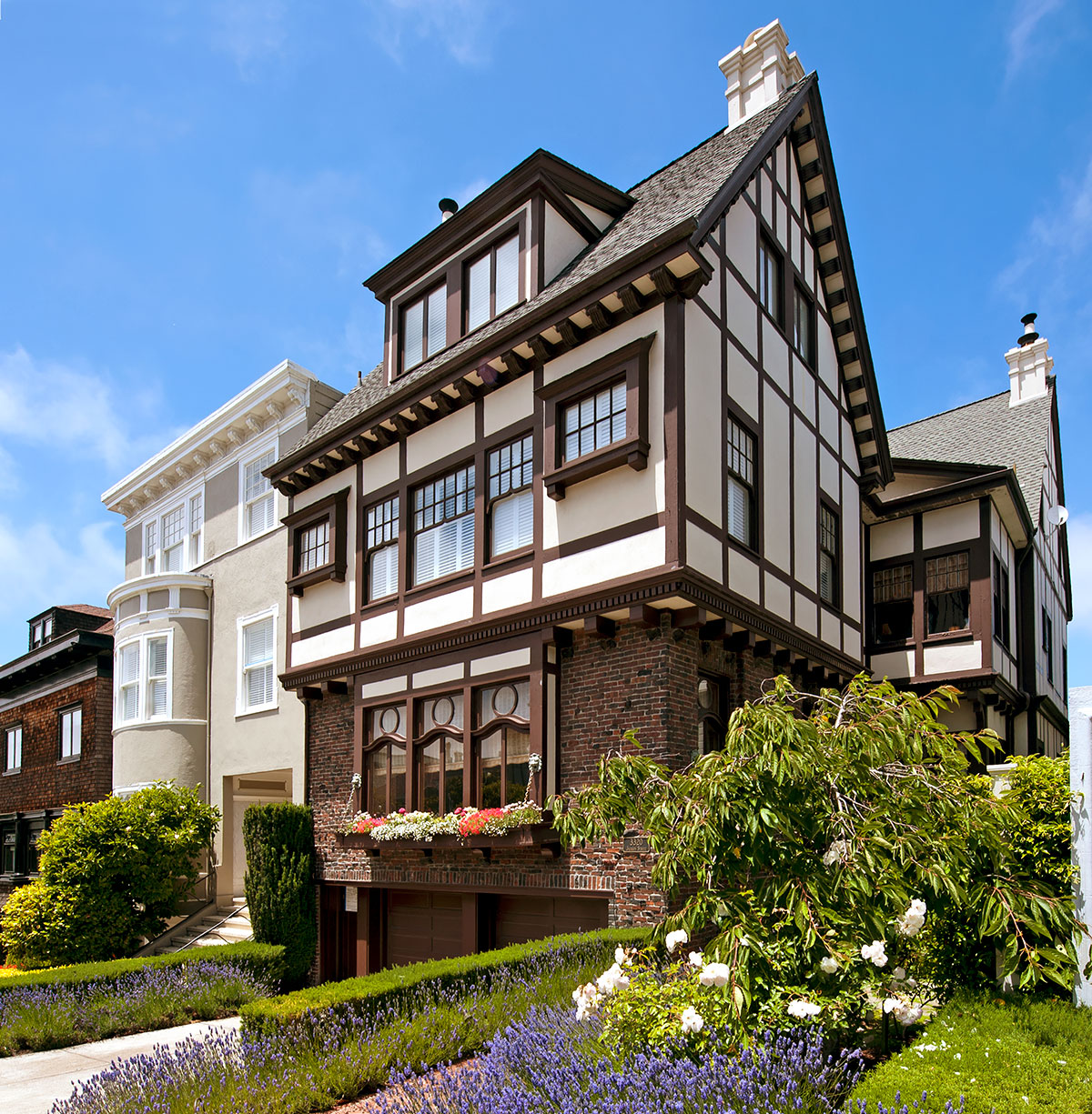 3320 Jackson Street in Pacific Heights, designed by Conrad Meussdorffer, built 1906