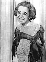 Sweet Pam as Golda Meir in Tricia&rsquo;s Wedding. Photo copyright by Scott Runyon.