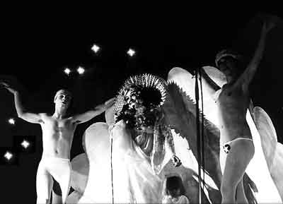Scott, Dusty Dawn, Ocean and Marquel in L'Etoiles Du Minuit. Photo copyright Susie Nightowl