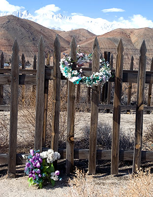 California Historical Landmark 507: Earthquake Victims Grave in Lone Pine
