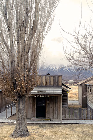 California Historical Landmark 953: Laws Narrow Gauge Railroad Station in Bishop, California