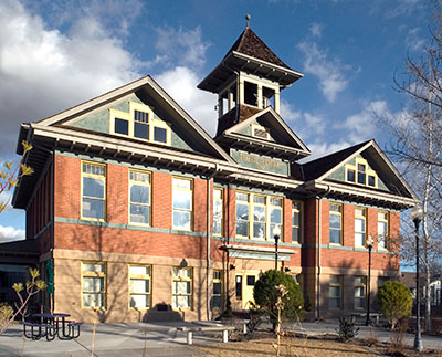 Yerington Grammar School in Lyon County, Nevada