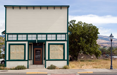 Hanscom Hall in Talent, Oregon
