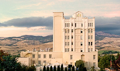 Lithia Springs Hotel in Ashland, Oregon