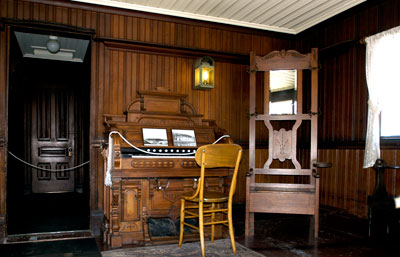 Lewis Ark Houseboat Interior