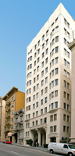 Gaylord Hotel, San Francisco. Photograph copyright &copy; 2004 by Alvis E Hendley.