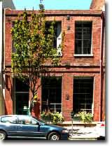 Solari Building West in Jackson Square, San Francisco. Photograph copyright &copy; 2003 by Alvis E Hendley.