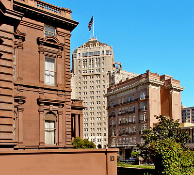 The Mark Hopkins Hotel, San Francisco. Photograph copyright &copy; 2003 by Alvis E Hendley.