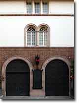 Dennis T Sullivan Memorial Fire Chief's Home, San Francisco. Photograph copyright &copy; 2003 by Alvis E Hendley.