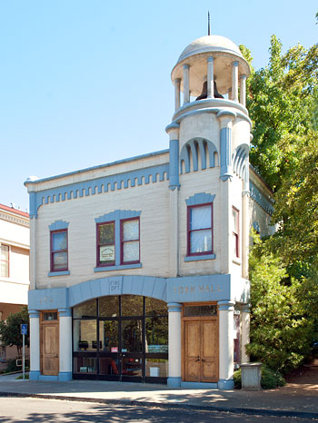 Vacaville Town Hall