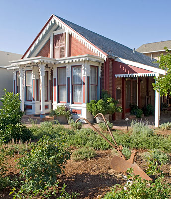 Gould-Shaw House in Cloverdale, California