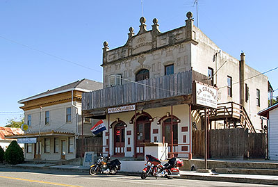 Kingen Hotel and Louie&rsquo;s Place in La Grange, California